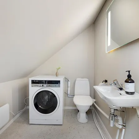 Stunning Views - Free Parking - Private Terrace * Μπέργκεν
